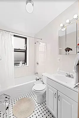 Rented by REAL New York | media 9
