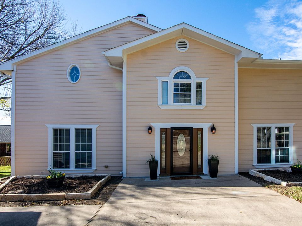 1st image of 5425 Blue Haven Dr