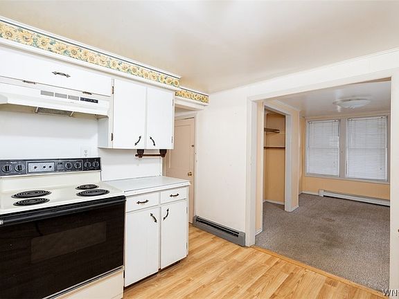 3rd image of 17 Maple Ave