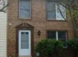 5821 Rock Forest Ct, Centreville, VA 20121