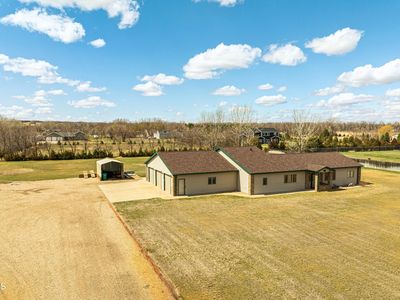 8646 Hogue Rd, Bismarck, ND, 58503