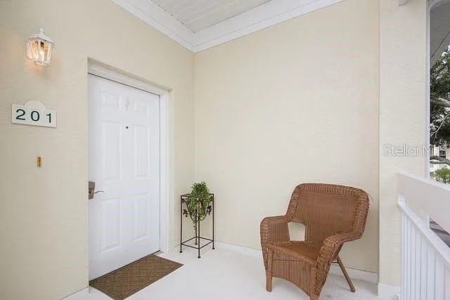 3 bed, 3.0 bath, 1439 sqft, $3,900 — Photo 4
