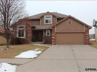 7106 S 158th St, Omaha, NE 68136