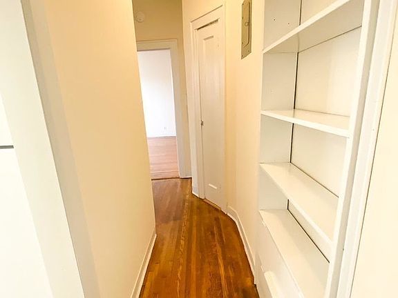 4th image of 20-75 38th St #1B