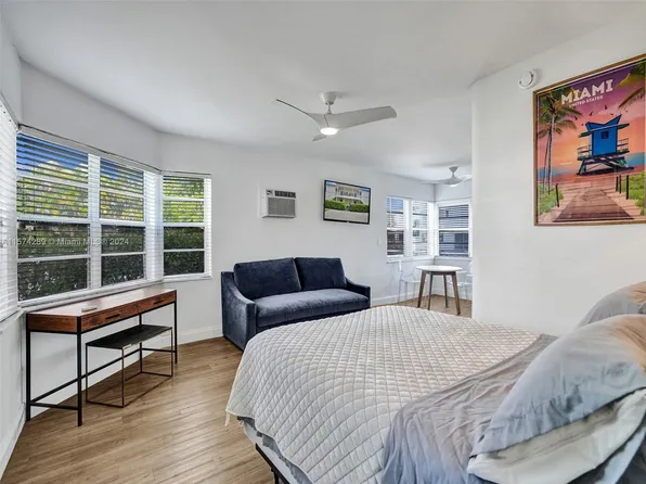 7143 Bonita Dr #1-4, Miami Beach, FL 33141