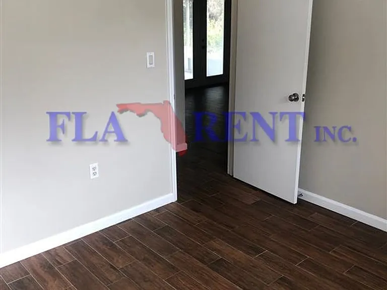 2820 Beckwith St — Photo 9