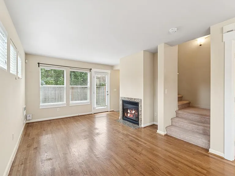 814 28th Ave S — Photo 10