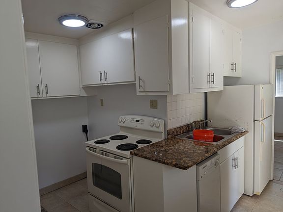 4th image of 664-684 Cherry Way #672