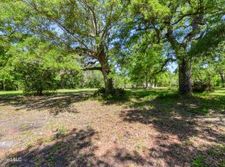 1315 Dubuc Ln #5, Waveland, MS 39576