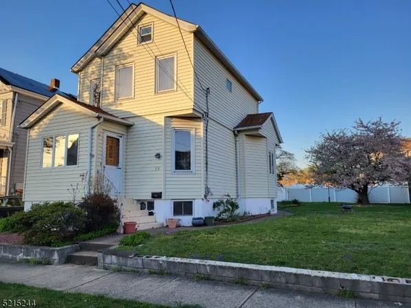 38 Jefferson Pl, Totowa Boro, NJ 07512