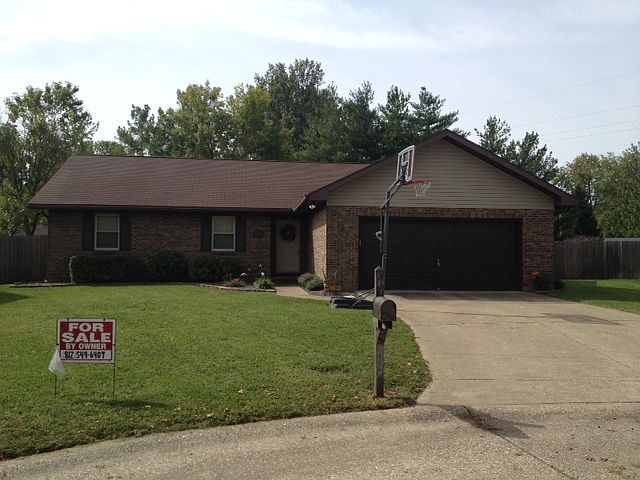 1st image of 2821 Oakshire Dr