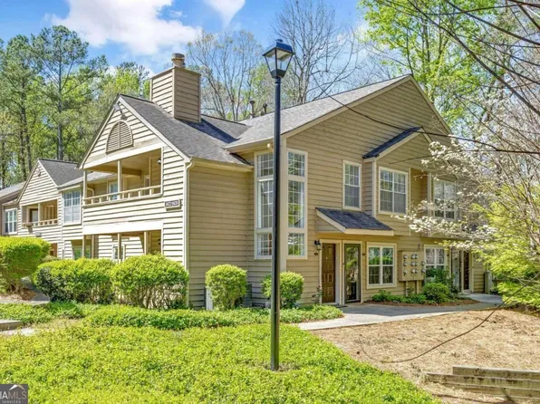 1422 N Crossing Dr NE, Atlanta, GA 30329