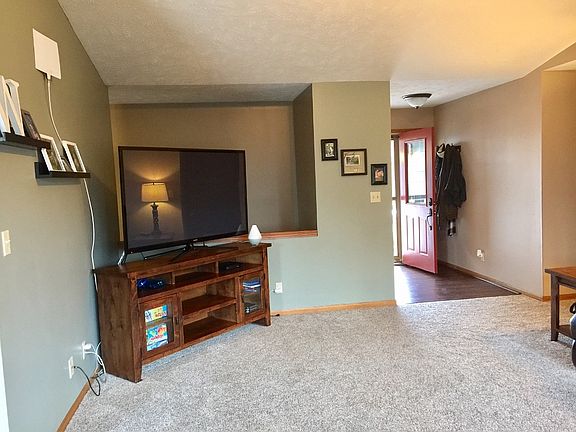 2nd image of 2014 Kansas Dr