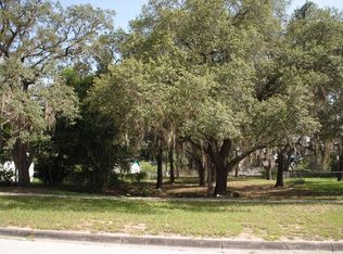 114 E Bay St, Davenport, FL 33837
