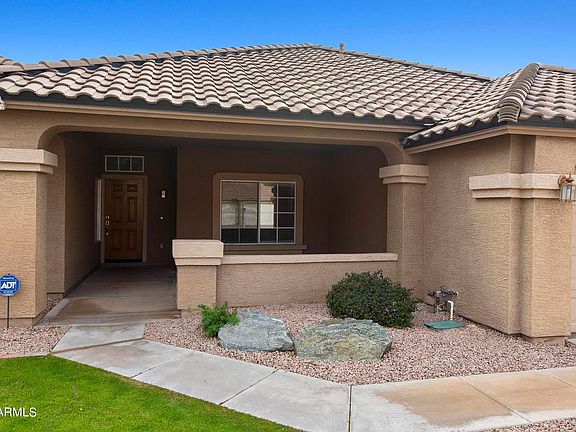 2nd image of 4611 E Fernwood Ct