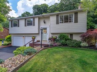 237 Sherwood Dr, Monaca, PA