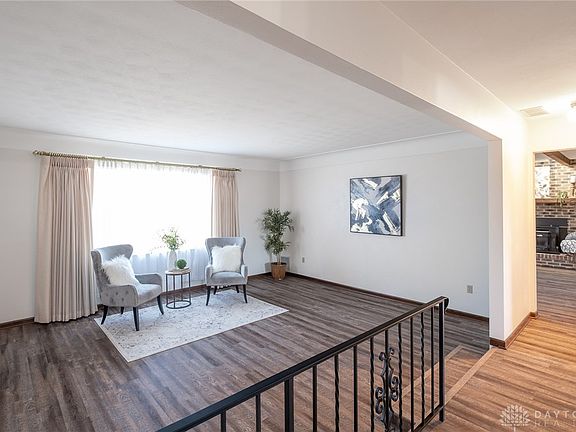 4th image of 2386 Spicer Dr