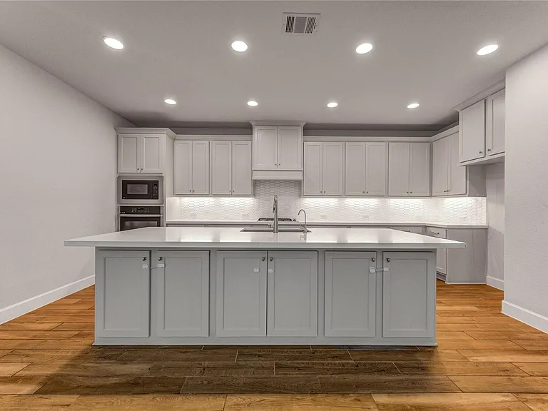 2138 Taylor Marie Trl — Photo 17