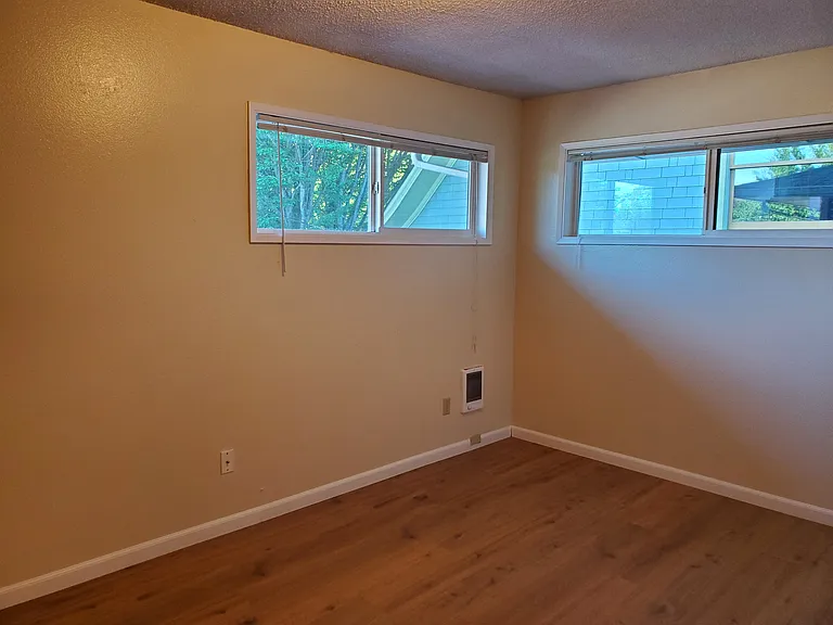 1607-1611 NE 26th Ave #5 — Photo 8