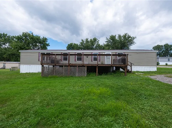 120 Woodview Dr, Valencia, PA 16059
