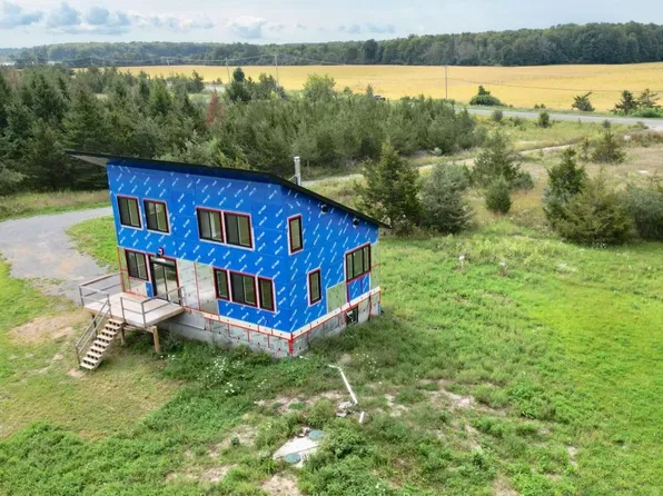2034 County Road 5 Rd, Prince Edward County, ON K0K 2C0
