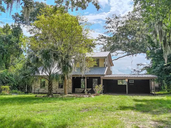 605 NE Clayton St, Dayton, TX 77535