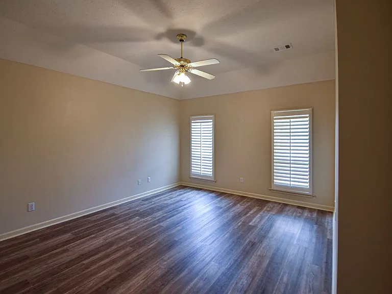 1691 Rambling Brook Ln — Photo 21