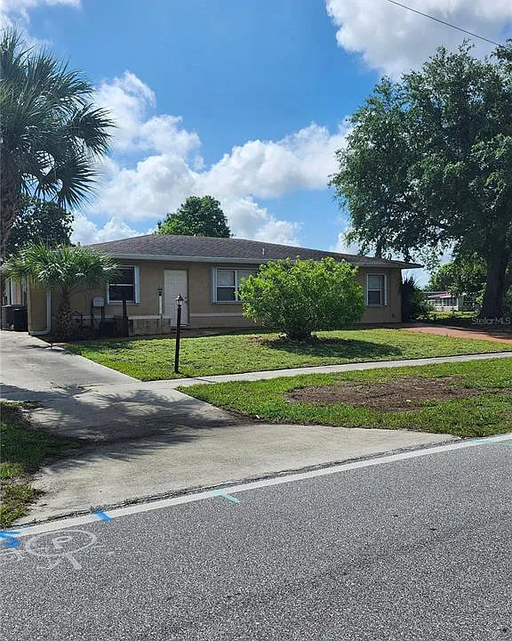 2220 Birchcrest Blvd