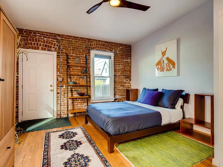 1732 N Clarkson St — Photo 14