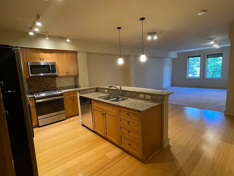 745 Bellevue Ave E #304 — Photo 5