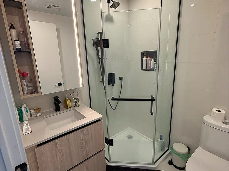 699 Sheppard Ave E #520 — Photo 4