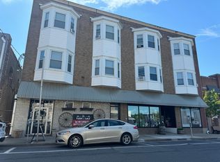 121 S Main St APT 204, Nazareth, PA 18064