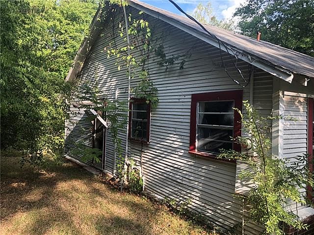 2nd image of 108 Milton St
