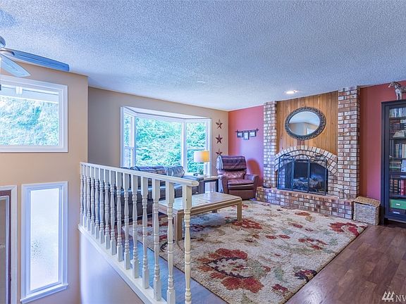 The living room from the opposite side.