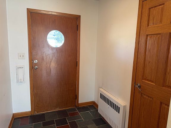 5th image of 620 Reed St
