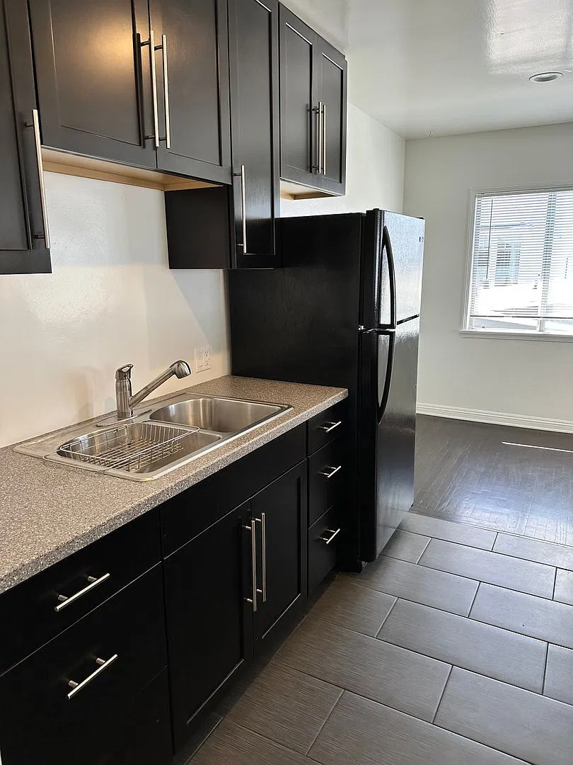 North of Pier Beach Pad — Photo 3