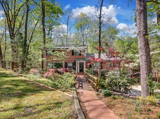 311 Avalon Ct, Chapel Hill, NC 27514