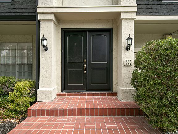 2nd image of 7834 BROADWAY #207