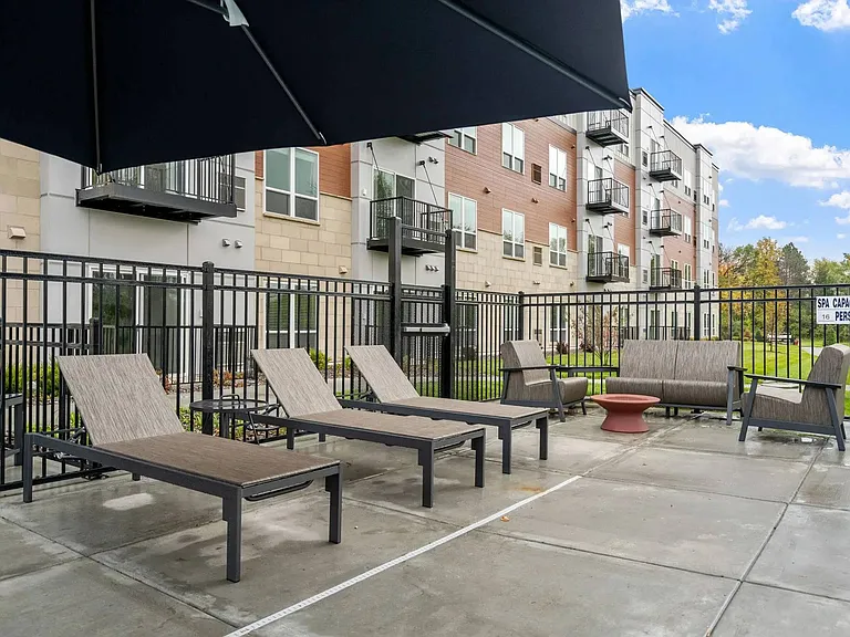 The Aurilla Apartments — Photo 31