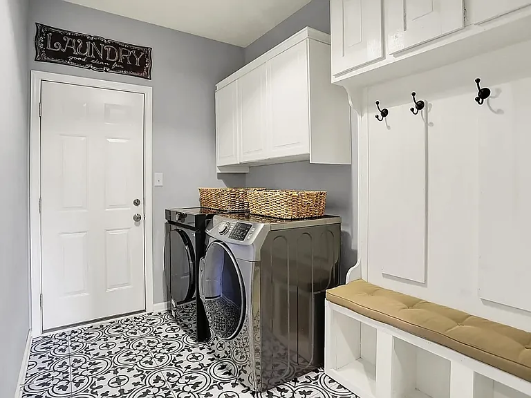 1071 Serenity Ct — Photo 16