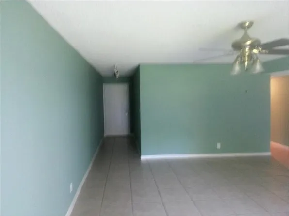 5881 NW 16th Pl APT 123, Sunrise, FL 33313