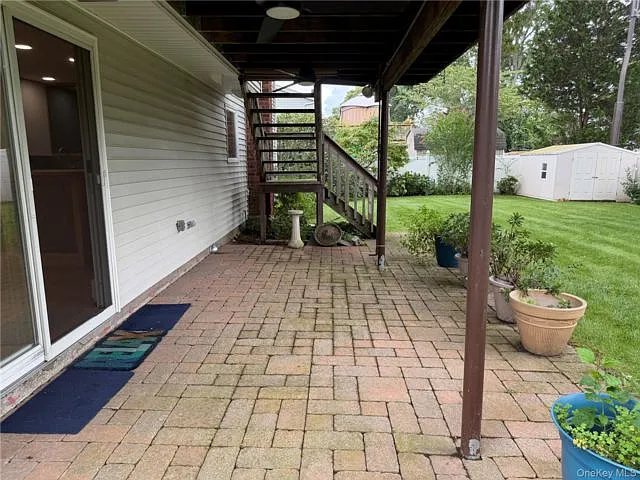 1 bed, 1.0 bath, $2,200 — Photo 2