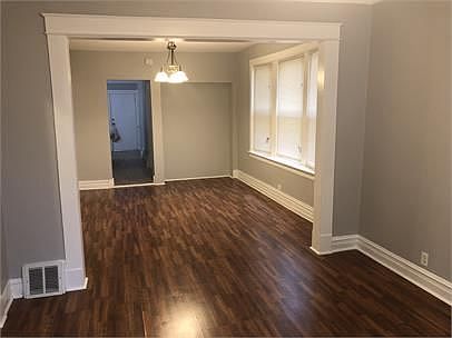 1st image of 7352 S Eberhart Ave