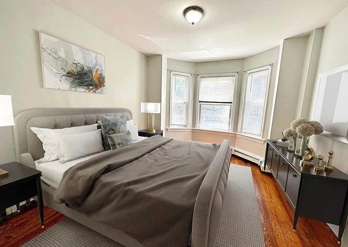 110 Everett Street - 2 — Photo 3