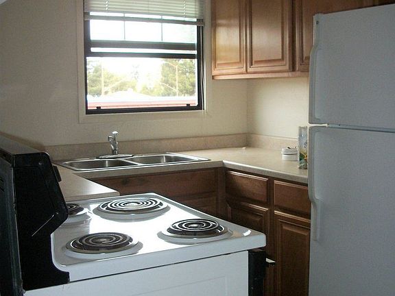 2nd image of 1817 Jefferson St #B