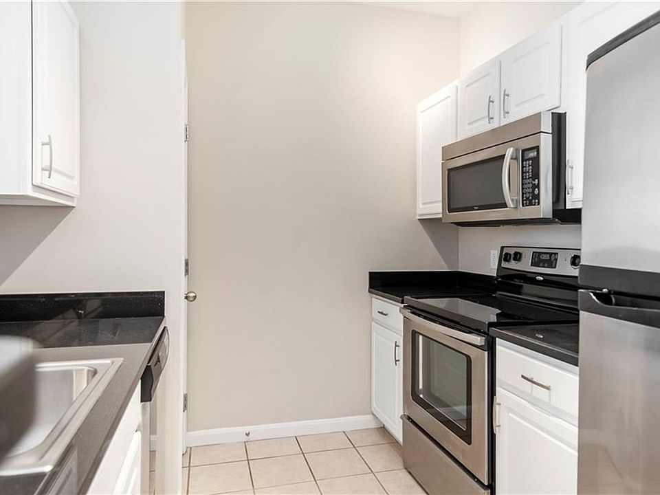 1st image of 1000 Providence Pl APT 411