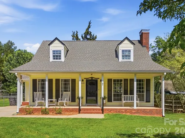 2634 Cherokee Ct, Gastonia, NC 28056