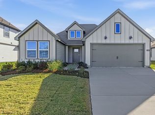 717 Sweet Pea Dr, Pilot Point, TX 76258