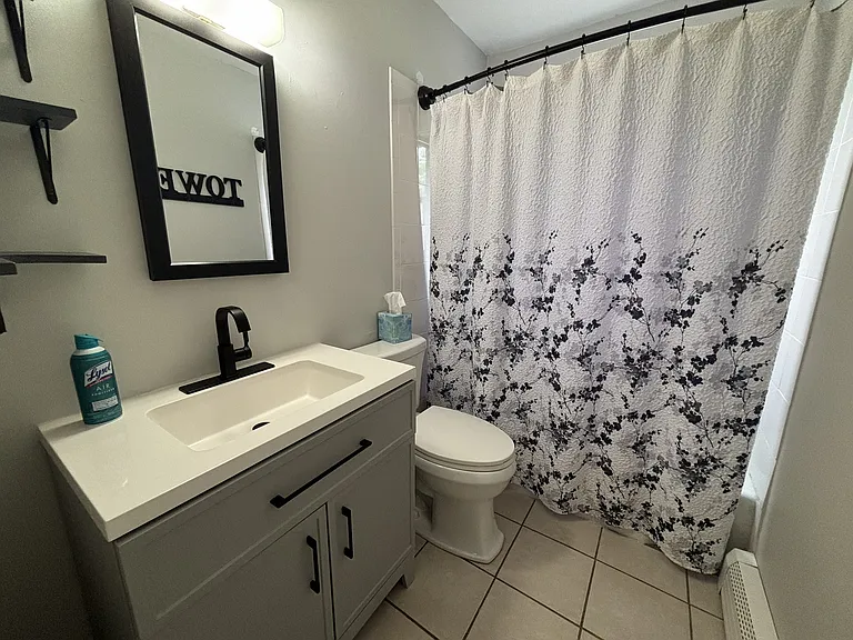 293 Russell St #C — Photo 3