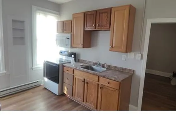 4639 Penn St APT 1, Philadelphia, PA 19124